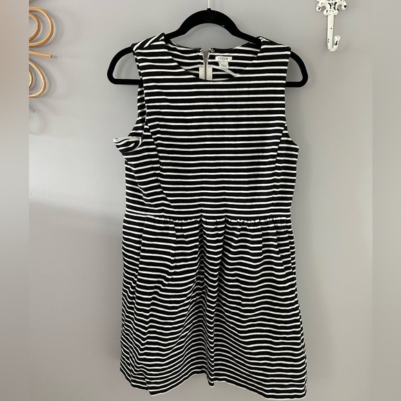 Women’s casual J. Crew stripped dress size L - Picture 1 of 6